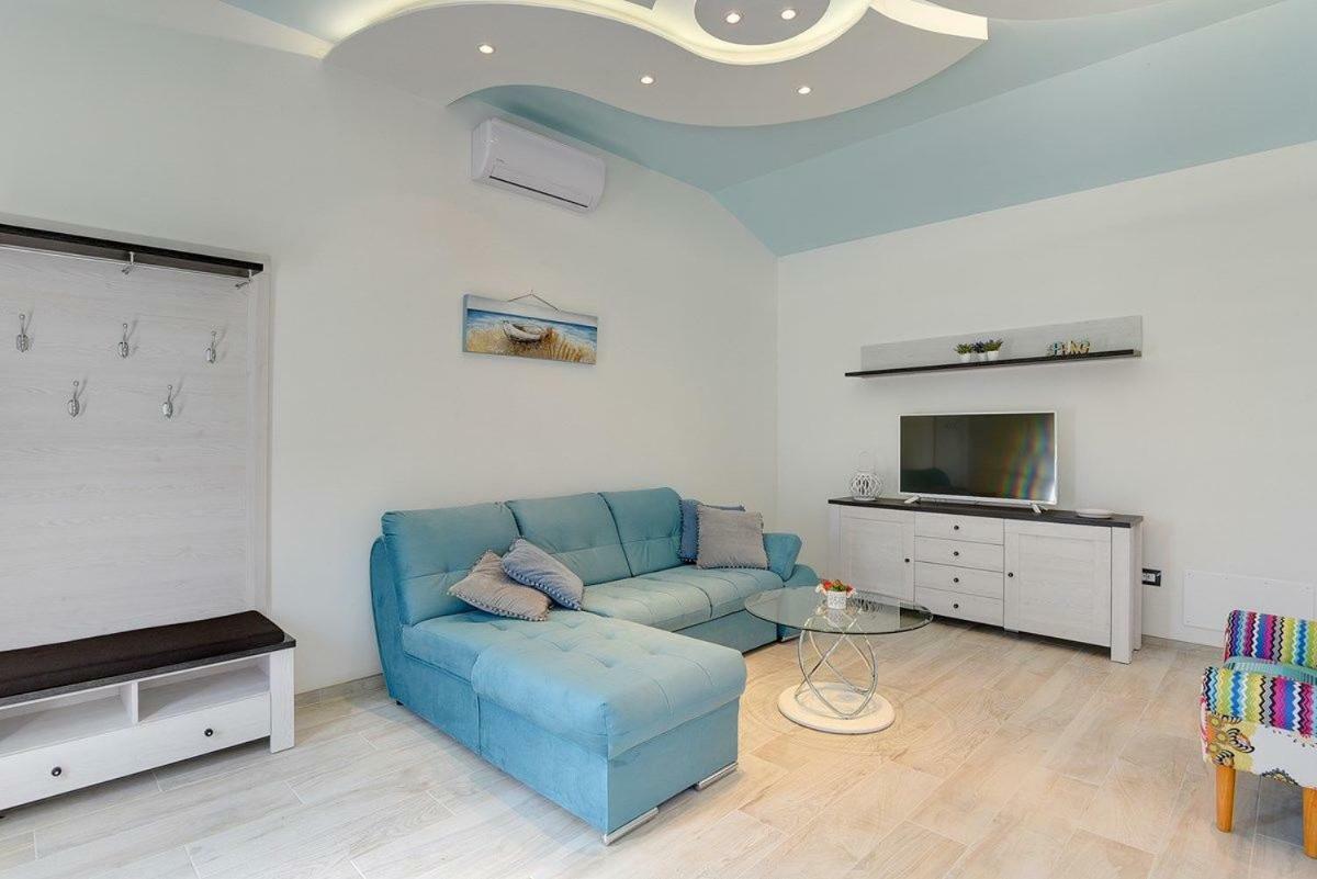 Villa Sunny Home ボドニャン エクステリア 写真